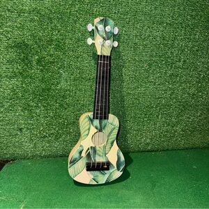 Mahalo MA1MT Art Series Soprano Ukulele Monstera